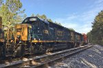 CSX 6031 and 6088 lay over
